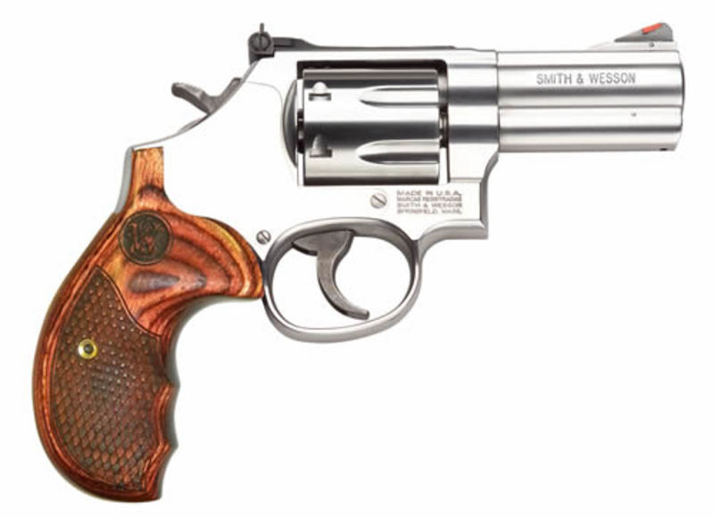 SMITH & WESSON 686 Deluxe 357 Mag 3" 7rd Revolver - Stainless