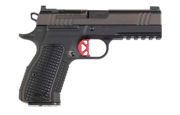 DAN WESSON DWX 4" 15rd - Black