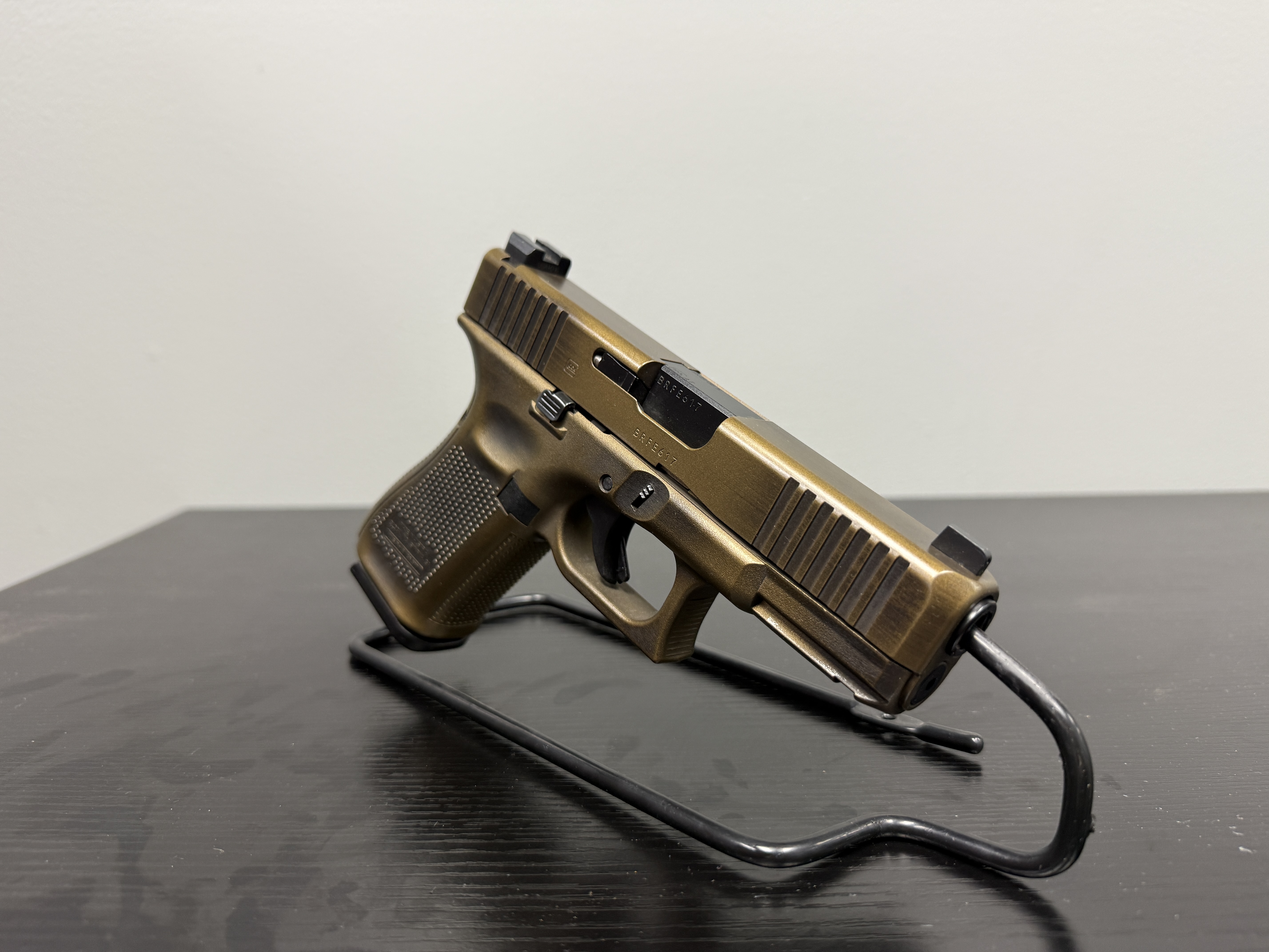 Glock Glock 19 GEN5 Distressed Bronze 15 Rnd